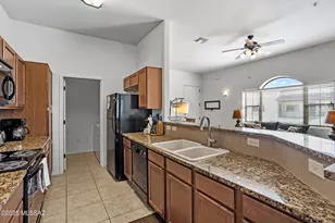 2018 E River Rd, Tucson, AZ 85718 - Photo 10