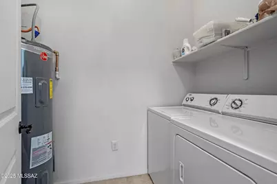 2018 E River Road #UNIT 203, Tucson, AZ 85718 - Photo 12
