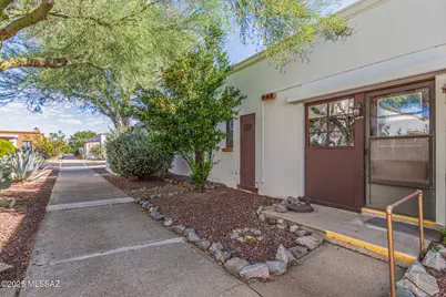 290 S Paseo Aguila #UNIT C, Green Valley, AZ 85614 - Photo 22