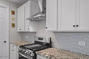 7733 S Crested Spring Dr, Tucson, AZ 85757 - Photo 6