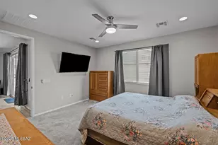 7733 S Crested Spring Dr, Tucson, AZ 85757 - Photo 20