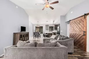 758 W Calle Ormino, Sahuarita, AZ 85629 - Photo 4