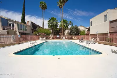 1600 N Wilmot Road #UNIT 327, Tucson, AZ 85712 - Photo 14