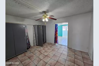 8401 E Kenyon Drive, Tucson, AZ 85710 - Photo 14
