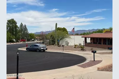 132 E La Espina, Green Valley, AZ 85614 - Photo 4