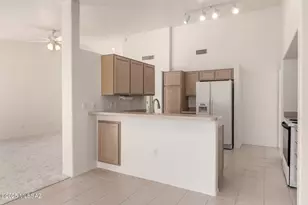 10158 E Watson Dr, Tucson, AZ 85730 - Photo 8