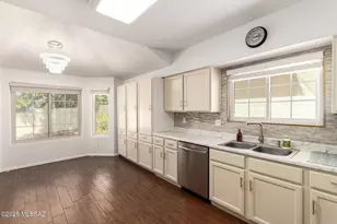 5028 W Hurston Dr, Tucson, AZ 85742 - Photo 14