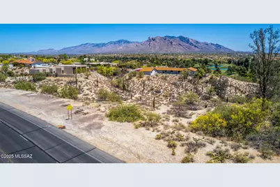 8242 Shannon Road #1207, Tucson, AZ 85742 - Photo 2