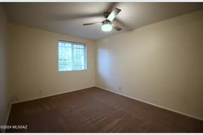 8133 E Colette Place, Tucson, AZ 85710 - Photo 18