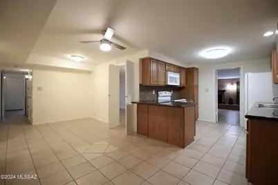 8133 E Colette Place, Tucson, AZ 85710 - Photo 28