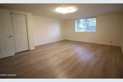 8133 E Colette Place, Tucson, AZ 85710 - Photo 38