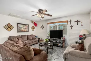 453 E Calle Socorro, Nogales, AZ 85621 - Photo 8