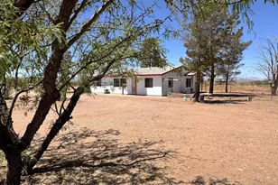 13384 S Cottonwood Rd, Pearce, AZ 85625 - Photo 2