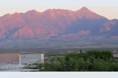 3055 S Placita De La Picaza, Green Valley, AZ 85622 - Photo 2