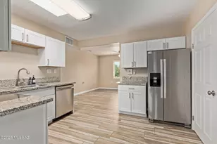 1239 N Beverly Ave, Tucson, AZ 85712 - Photo 2