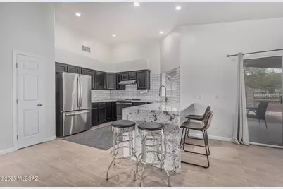 1070 W Possum Creek Lane, Oro Valley, AZ 85737 - Photo 10