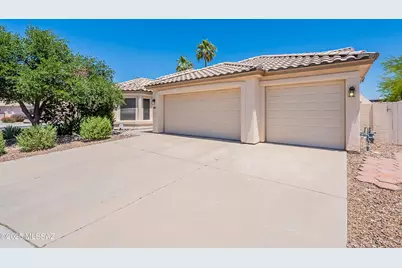 8348 N Mammoth Drive, Tucson, AZ 85743 - Photo 1