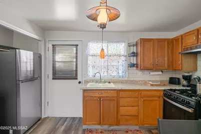 346 S Paseo Aguila #UNIT C, Green Valley, AZ 85614 - Photo 10