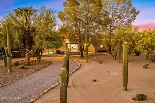 6070 W Desert Marigold Ln, Tucson, AZ 85742 - Photo 2