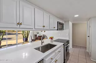 6070 W Desert Marigold Ln, Tucson, AZ 85742 - Photo 14