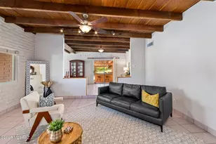 6070 W Desert Marigold Ln, Tucson, AZ 85742 - Photo 10