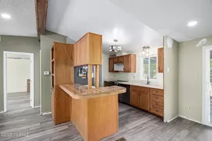 7620 N Steele Dr, Tucson, AZ 85743 - Photo 8