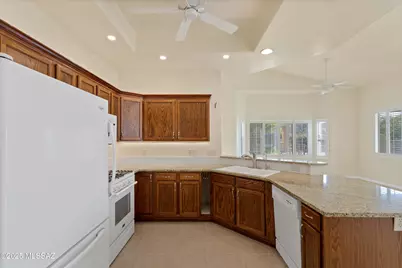 13401 N Rancho Vistoso Boulevard #257, Oro Valley, AZ 85755 - Photo 8