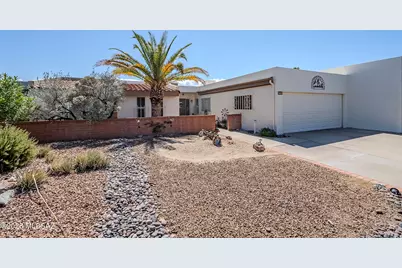 723 S Los Zafiros, Green Valley, AZ 85614 - Photo 1