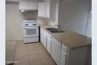 6661 E Barrow Street, Tucson, AZ 85730 - Photo 2