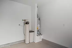 1126 E Cairn St, Tucson, AZ 85719 - Photo 32