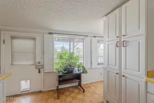 272 W Cumaro Dr, Green Valley, AZ 85614 - Photo 24