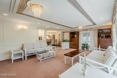 272 W Cumaro Drive, Green Valley, AZ 85614 - Photo 6