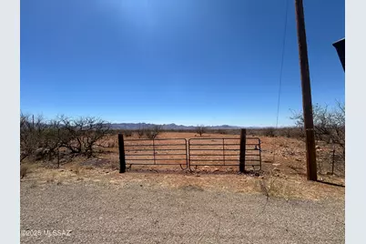 946 Camino Carina #F, Rio Rico, AZ 85648 - Photo 2