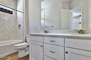 13382 N Sanidine Dr, Oro Valley, AZ 85755 - Photo 2