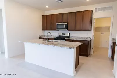 5844 S Pinto Loop, Tucson, AZ 85742 - Photo 2