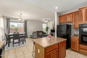 7952 E Revolution Loop, Tucson, AZ 85730 - Photo 18