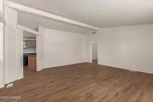 12301 S Saladom Rd, Tucson, AZ 85736 - Photo 6