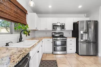 8750 E Mountain Spring Drive, Tucson, AZ 85747 - Photo 4