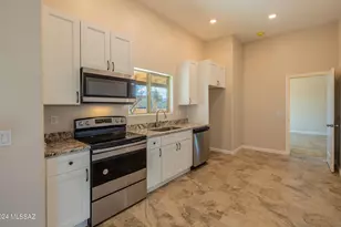 7420 W Aster Dr, Tucson, AZ 85743 - Photo 32