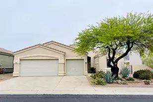 371 W Sacaton Canyon Dr, Oro Valley, AZ 85755 - Photo 2