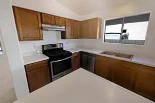 5007 W Hurston Dr, Tucson, AZ 85742 - Photo 6