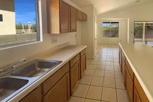 5007 W Hurston Dr, Tucson, AZ 85742 - Photo 10