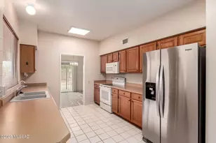 731 W Rio Moctezuma, Green Valley, AZ 85614 - Photo 10