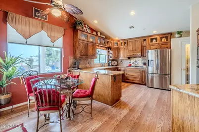 2723 S Chipshot Drive, Green Valley, AZ 85614 - Photo 10