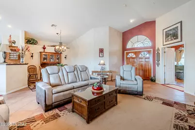 2723 S Chipshot Drive, Green Valley, AZ 85614 - Photo 8