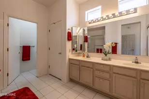 1942 W Amblemorn Dr, Green Valley, AZ 85622 - Photo 18