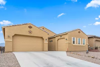 906 N Camino Cerro Morado, Green Valley, AZ 85614 - Photo 1