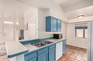 7916 E Colette Cir, Tucson, AZ 85710 - Photo 12