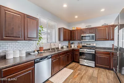 1090 E Lyle Canyon Drive, Sahuarita, AZ 85629 - Photo 8