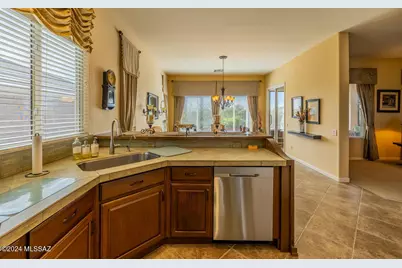 13497 N Heritage Gateway Avenue, Marana, AZ 85658 - Photo 16